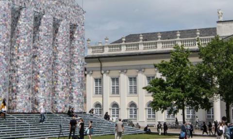 Summer Course from Documenta to Biennale
